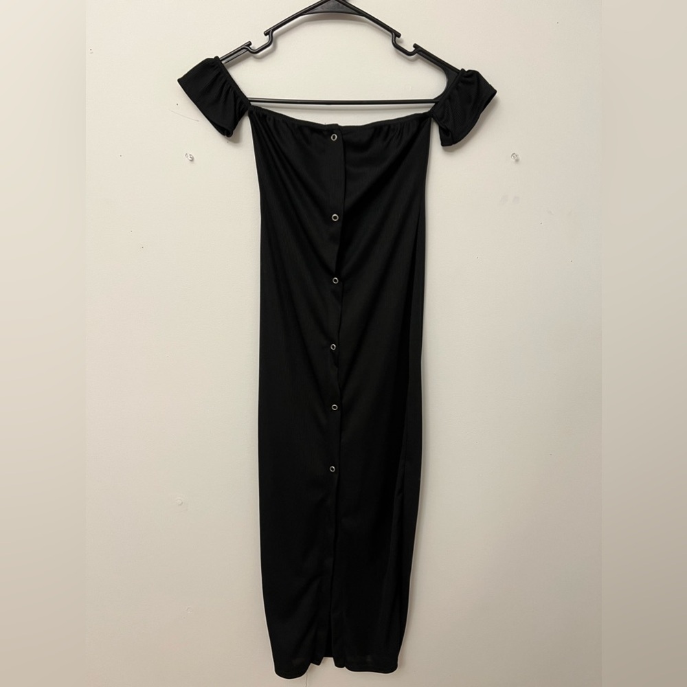 Nasty Gal So Snappy Off-the-Shoulder Midi Dress